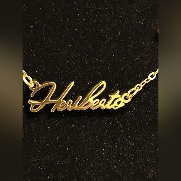 Dorado Custom Gold Name Necklaces – Geneva & Heriberto | New in Box - Picture 6 of 10